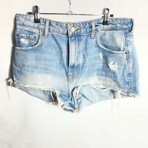 ZARA Distressed Denim Shorts Light Wash Cutoff Raw Hem Women’s US 10